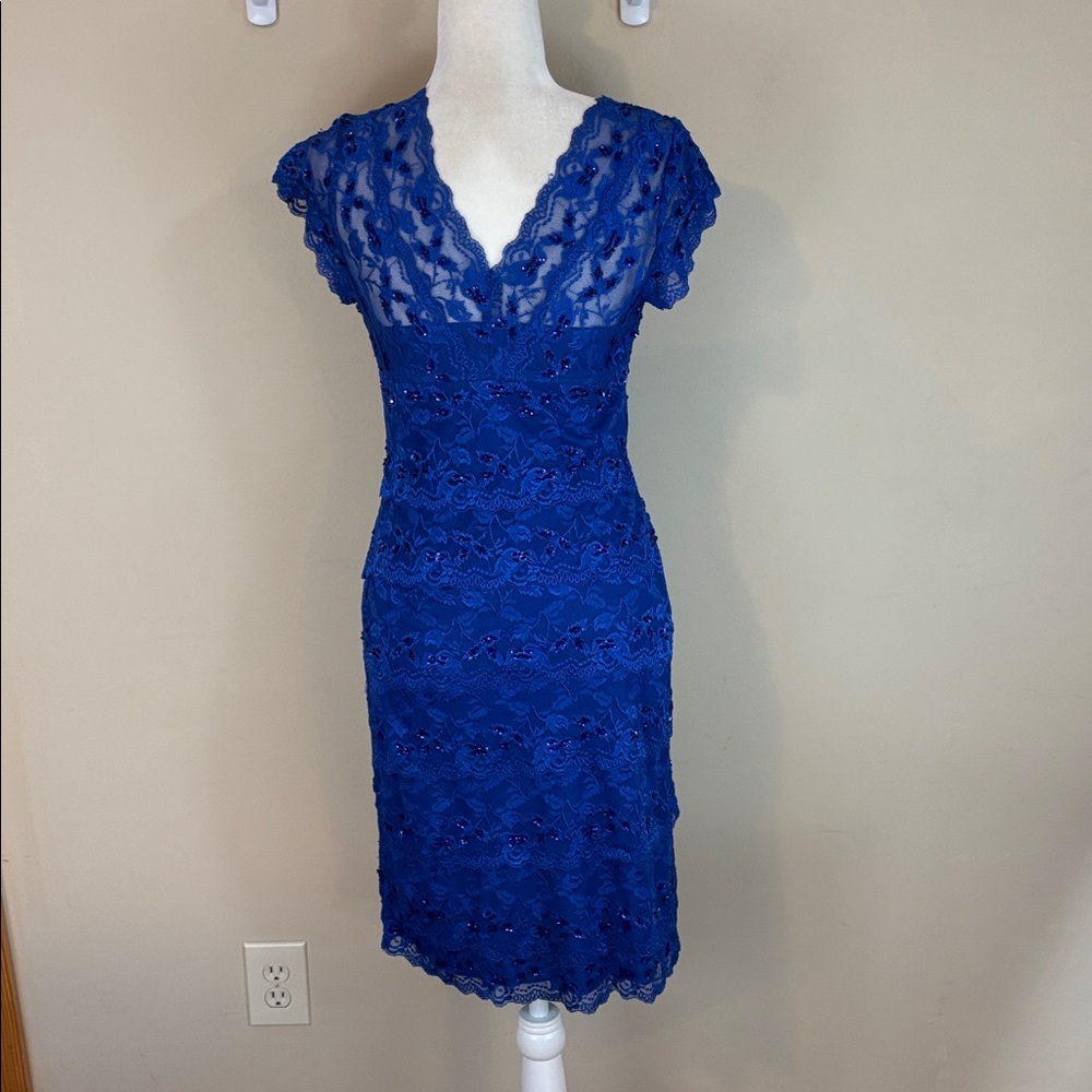 Marina Cobalt Blue Lace and Sequined V Neck Dress Size 6 - Picture 4 of 16